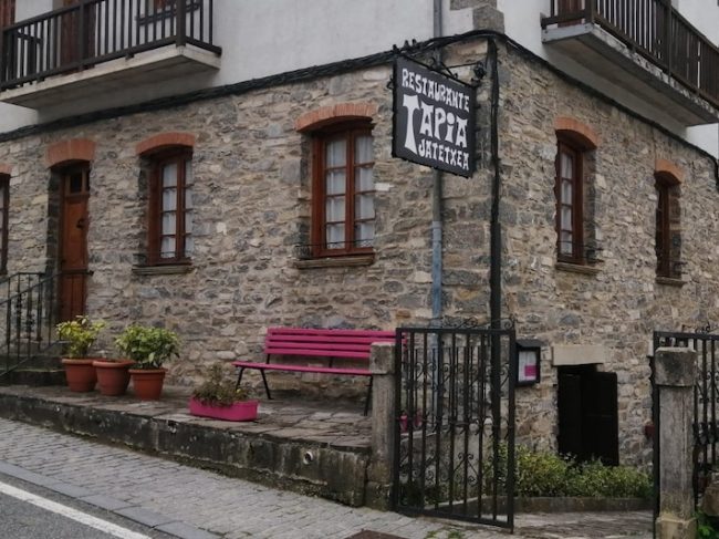 RESTAURANTE TAPIA